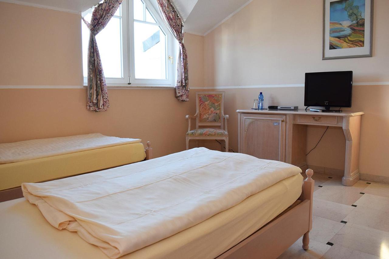 Gaestehaus Barese Bad Münder am Deister Esterno foto