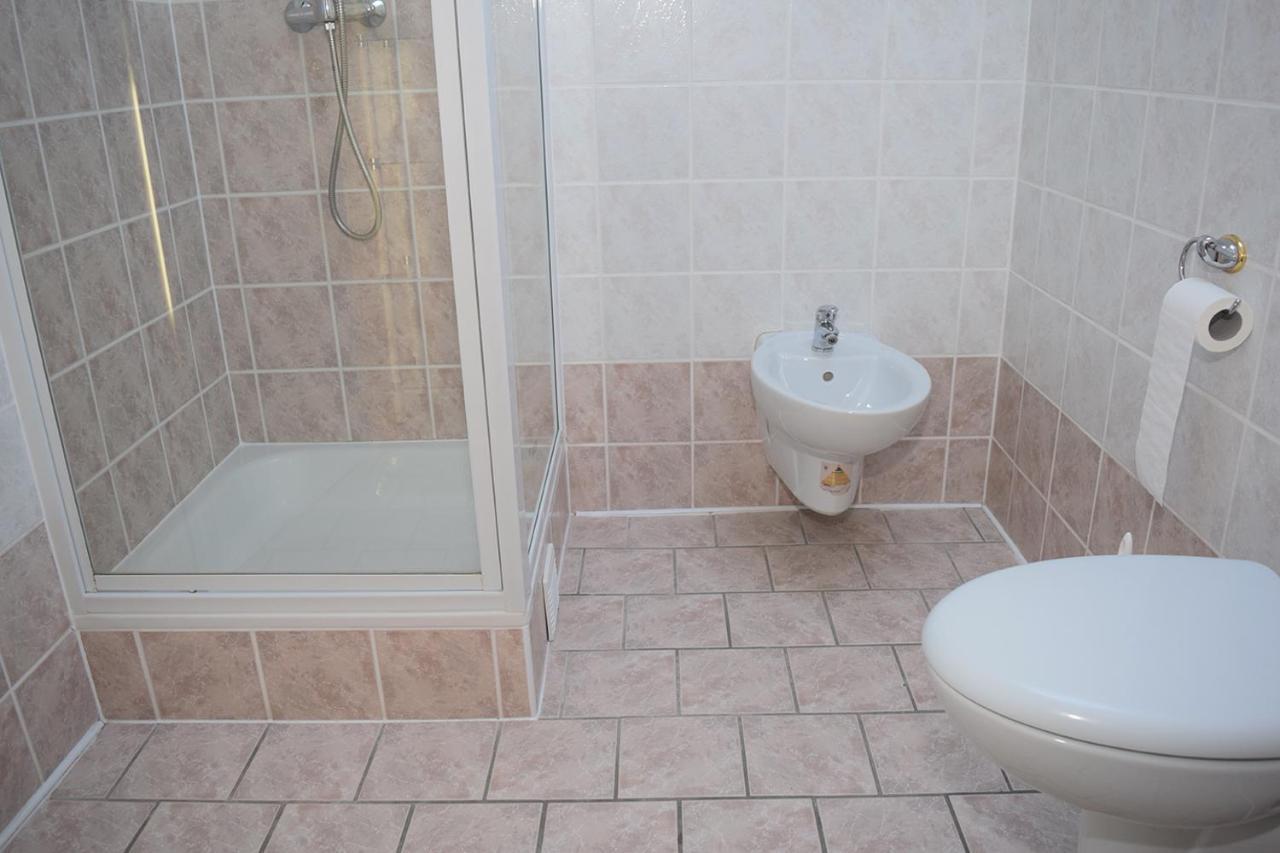 Gaestehaus Barese Bad Münder am Deister Esterno foto